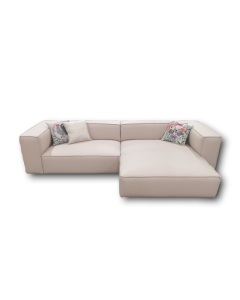 Sofa in Leder eisgrau mit grosser Sitztiefe
