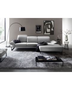 Sofa Mallow in Stoff light grey mit Sitztiefenverstellung