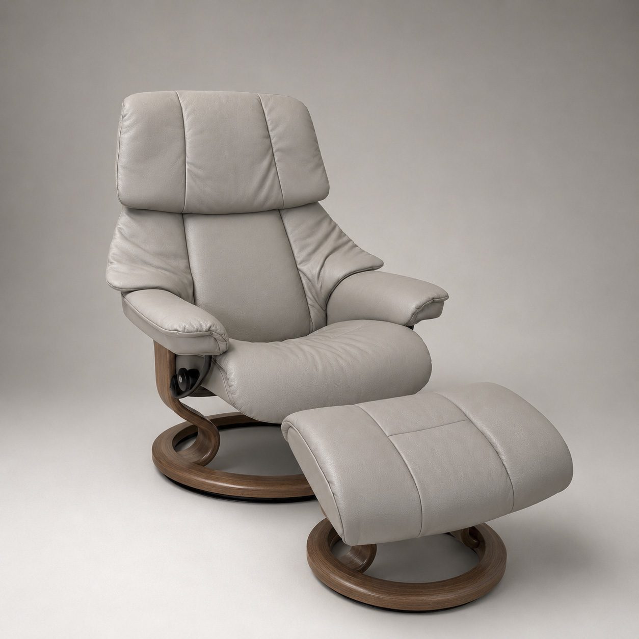 Sessel RENO M Classic mit Hocker Leder Batick mole